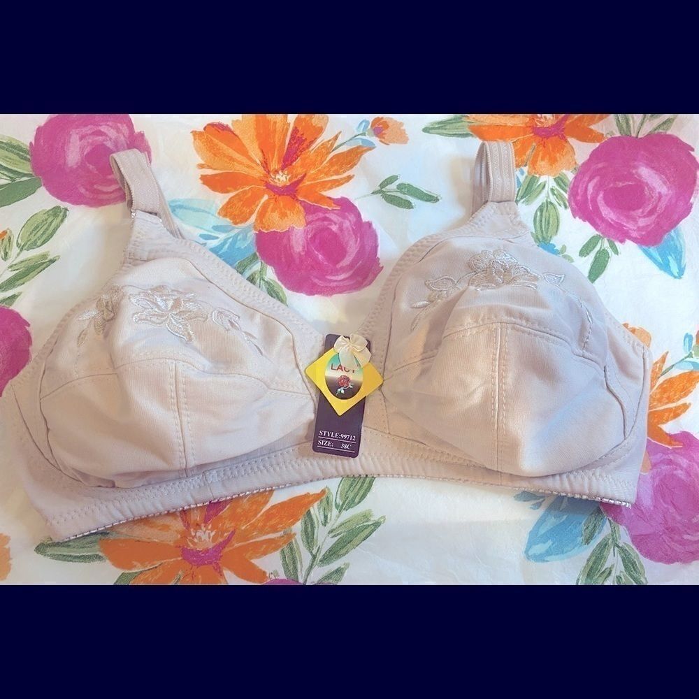 Lacy Assorted Embroidery Floral Print Sexy Bra 38C